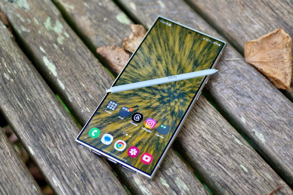 سامسونگ گلکسی S24 Ultra همراه با S Pen