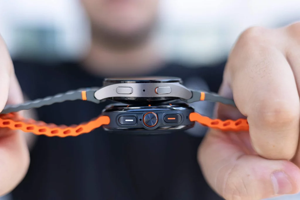 دکمه های گلکسی واچ ۷ و گلکسی واچ اولترا