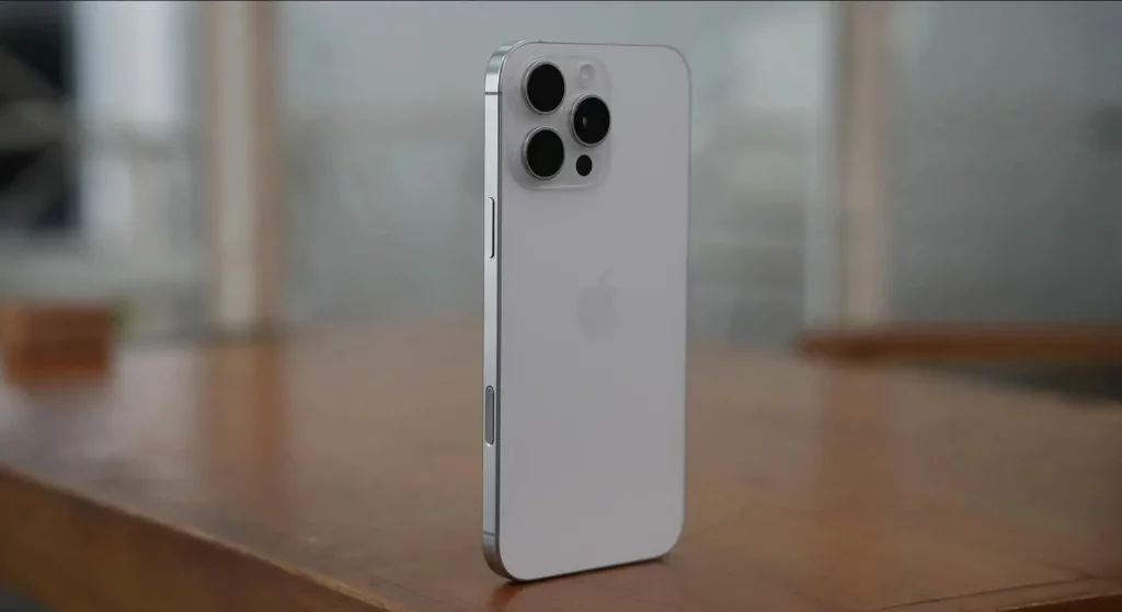 راهنمای خرید گوشی آیفون اپل: تمام مدل‌ها (آذر ۱۴۰۴)