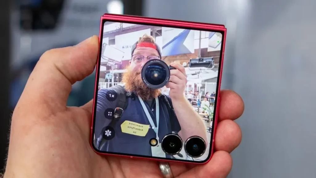 galaxy z flip7 camera setup