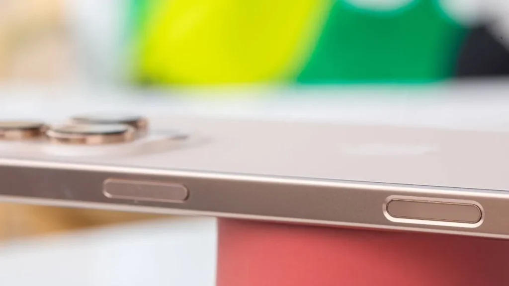 فریم و دکمه های ایفون ۱۶ پرومکس