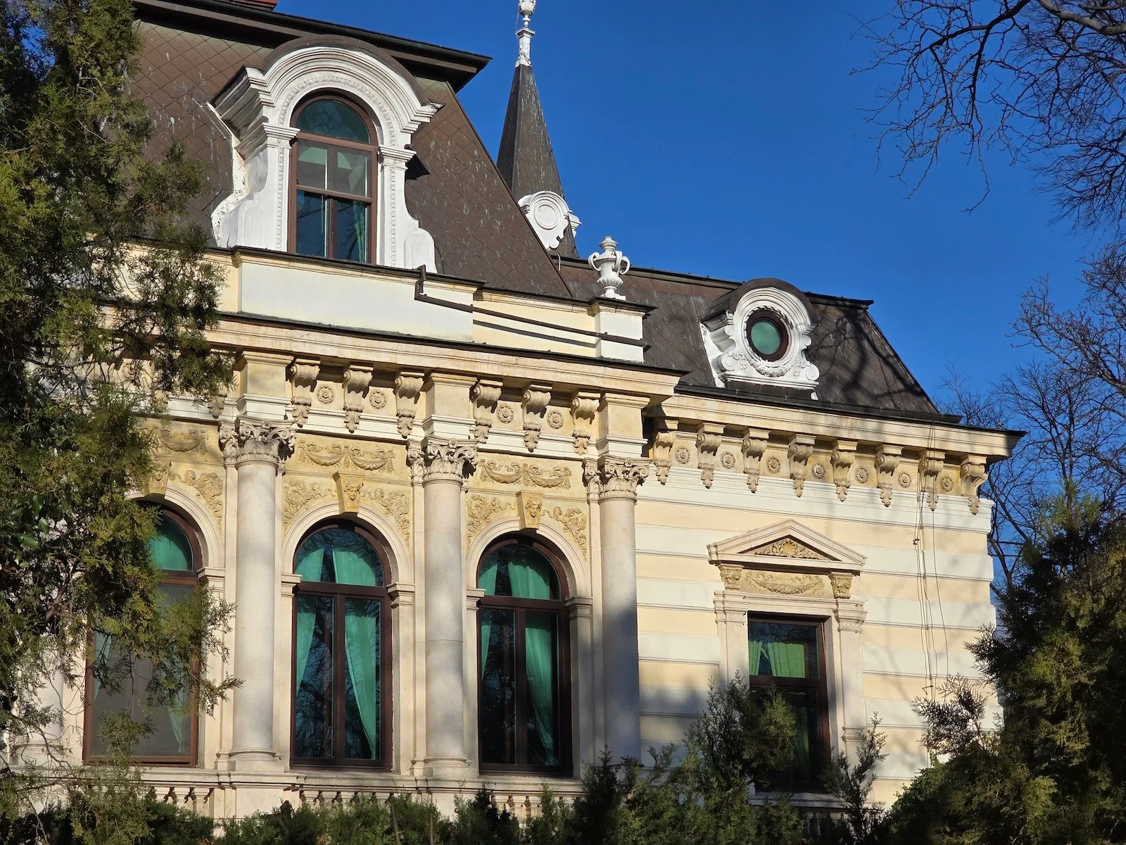 زوم ۳برابری در اس ۲۴ اولترا