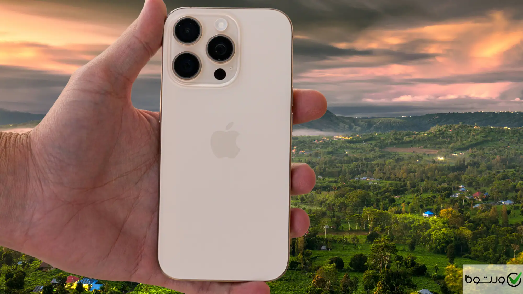 آیفون ۱۶ پرو مکس تصویر اول