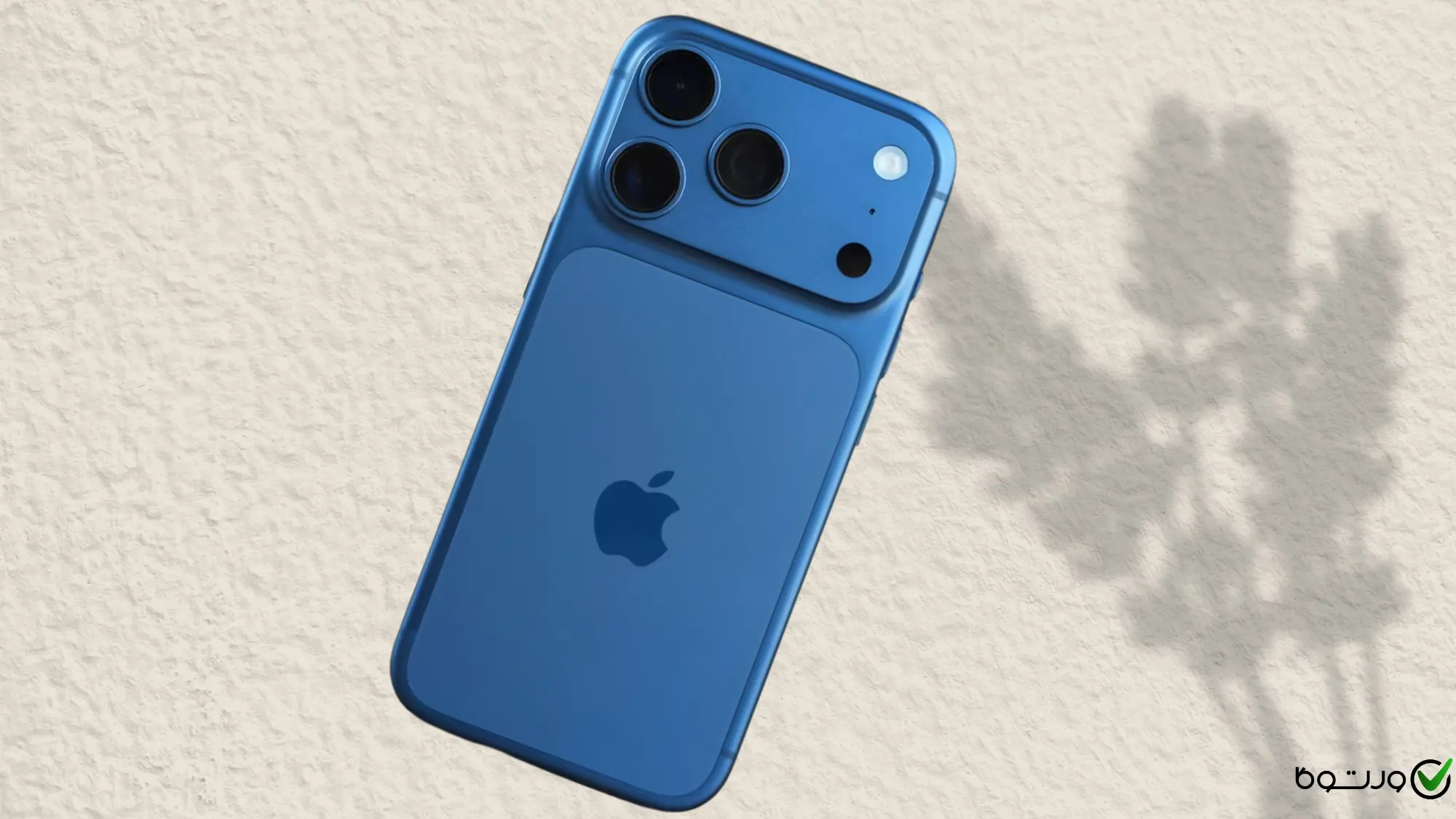 آیفون ۱۷ پرو آبی رنگ
